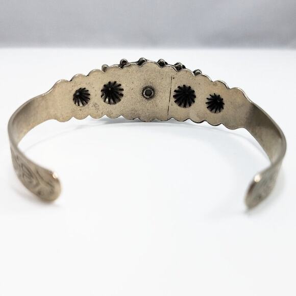 Vintage Southwestern Style Bracelet, Faux Turquoise Etched Cuff, 1970s, 6 Inches - Picture 6 of 10